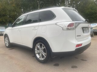 2014 Mitsubishi Outlander III, белый, 1249000 рублей, вид 4