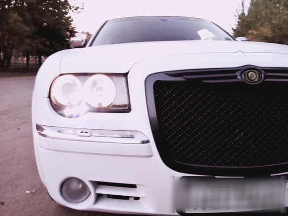 2005 Chrysler 300C I, белый - вид 7