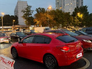 2013 Chevrolet Cruze I Рестайлинг, красный, 690000 рублей, вид 5