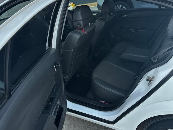2010 Opel Astra H Рестайлинг, белый, 580000 рублей - вид 11
