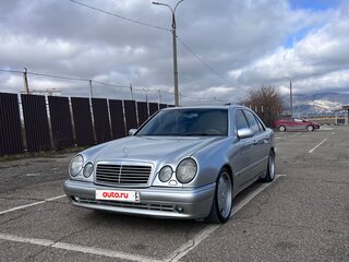1996 Mercedes-Benz E-Класс 230 II (W210, S210), серебристый, 1550000 рублей, вид 2