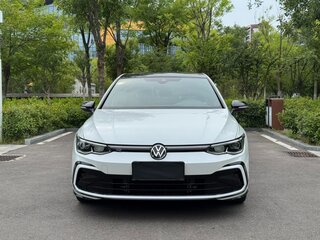 2022 Volkswagen Golf VIII, белый, 1950000 рублей, вид 2