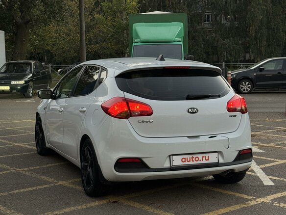 2013 Kia Ceed II, белый, 650000 рублей - вид 2