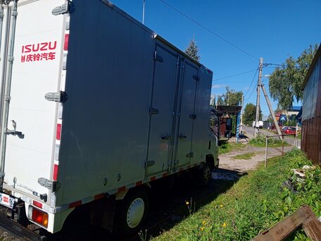 2024 Isuzu Elf (N-series), белый, 3200000 рублей, вид 1