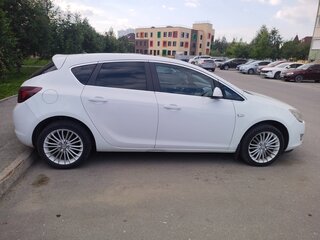 2012 Opel Astra J, белый, 795000 рублей, вид 4