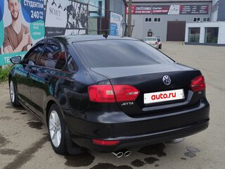 2013 Volkswagen Jetta VI, чёрный, 870000 рублей, вид 4