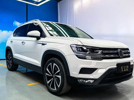 Volkswagen Tharu I