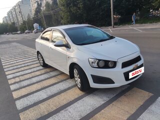 2014 Chevrolet Aveo II, белый, 576000 рублей, вид 5