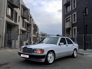 1991 Mercedes-Benz 190 (W201), белый, 1530000 рублей, вид 3