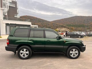 2006 Toyota Land Cruiser 100 Series Рестайлинг 2, зелёный, 5000000 рублей, вид 2