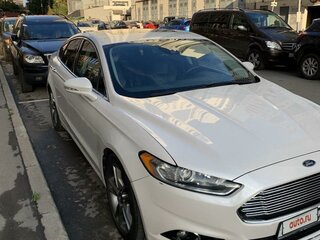2013 Ford Fusion (North America) II, белый, 1850000 рублей, вид 4