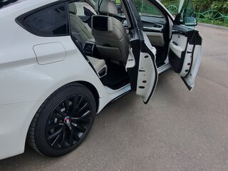 2012 BMW 5 серии Gran Turismo 535i xDrive VI (F10/F11/F07), белый, 1800000 рублей, вид 5