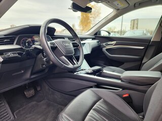 2022 Audi e-tron Sportback 55 I, чёрный, 4177940 рублей, вид 5