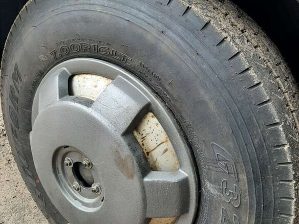2002 Hyundai County, пурпурный, 500000 рублей