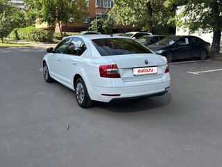 2018 Skoda Octavia III (A7) Рестайлинг, белый, 850000 рублей, вид 5