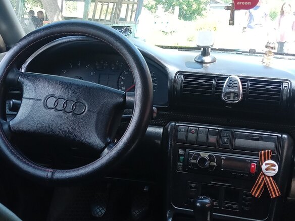 1996 Audi A4 I (B5), чёрный - вид 18