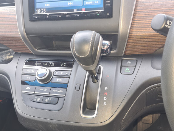 2020 Honda Freed II Рестайлинг, оранжевый, 1899000 рублей - вид 19