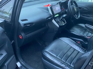 2010 Toyota Wish II, чёрный, 1150000 рублей, вид 1