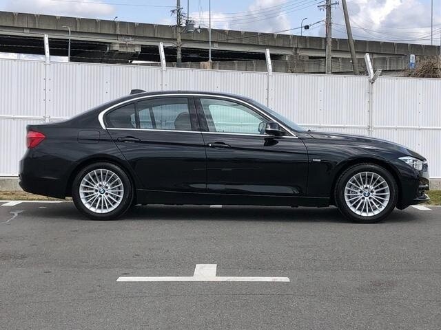 Открыть фотографии: BMW 3 серии VI (F3x) Рестайлинг