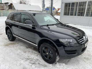 2008 Volkswagen Touareg I Рестайлинг, чёрный, 1420000 рублей, вид 3