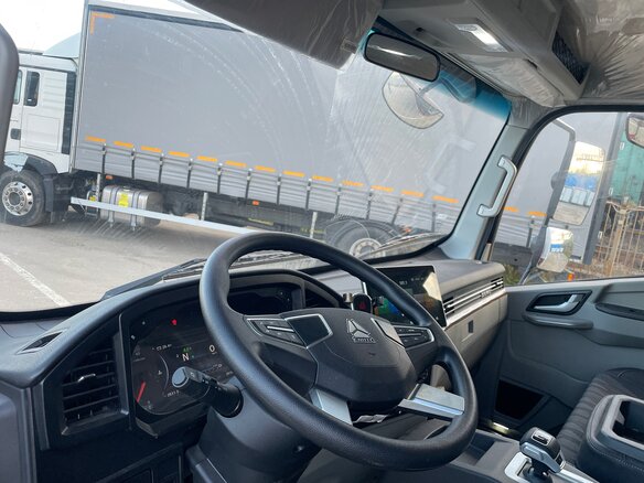 2026 Sinotruk Howo 4X2, красный, 6600000 рублей - вид 15