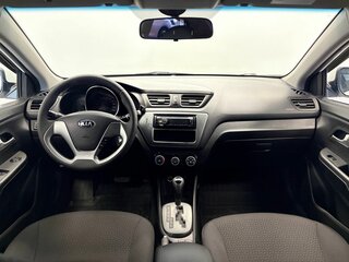 2015 Kia Rio III Рестайлинг, белый, 980000 рублей, вид 4