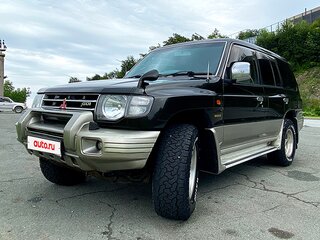 1999 Mitsubishi Pajero II Рестайлинг, зелёный, 1100000 рублей, вид 1