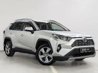2019 Toyota RAV4 V (XA50), серый, 3100000 рублей, вид 3