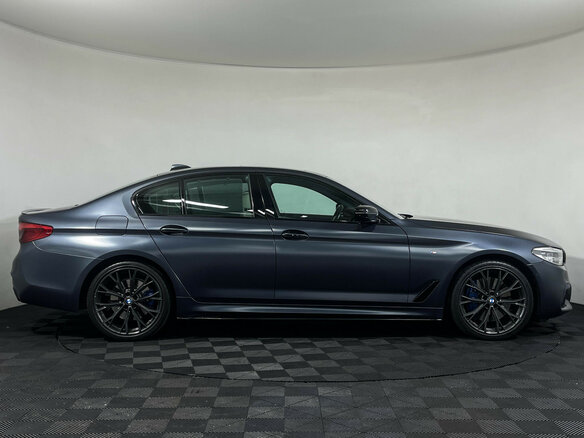 2018 BMW 5 серии 540i xDrive VII (G30/G31/G38), серый - вид 5
