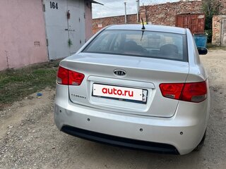 2009 Kia Cerato 5-speed II, серебристый, 399000 рублей, вид 4