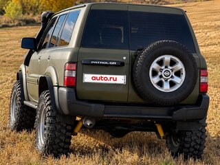 2000 Nissan Patrol V (Y61), зелёный, 1640000 рублей, вид 3