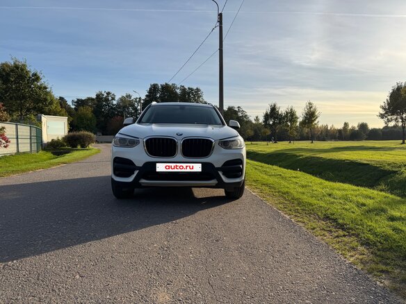 2019 BMW X3 20i xDrive III (G01), белый, 3299000 рублей - вид 3