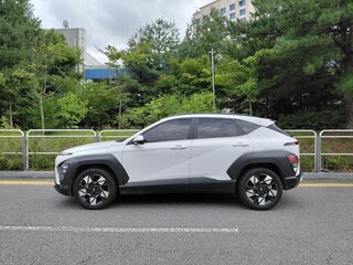 2023 Hyundai Kona II (SX2), белый, 2690000 рублей, вид 4
