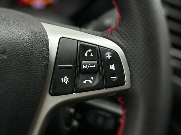 2020 Lada (ВАЗ) Vesta SW I, красный, 1119000 рублей - вид 16