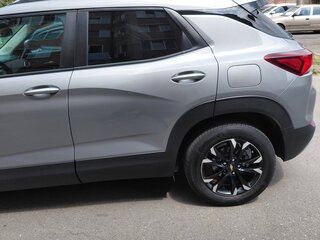 2023 Chevrolet TrailBlazer III, серый, 1700000 рублей, вид 5