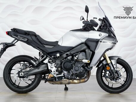 2025 Yamaha MT-09 Tracer (FJ-09), серый, 1849000 рублей, вид 1