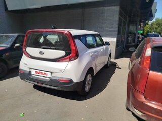 2020 Kia Soul III, белый, 2190000 рублей, вид 3
