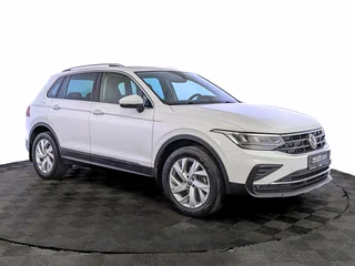 2021 Volkswagen Tiguan II Рестайлинг, белый, 2500000 рублей, вид 3