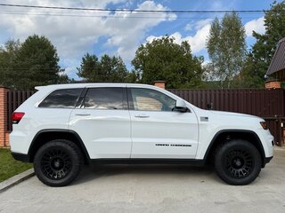 2017 Jeep Grand Cherokee IV (WK2) Рестайлинг, белый, 2865000 рублей, вид 3