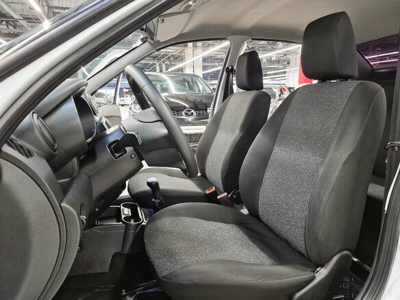2017 Lada (ВАЗ) Granta I, белый, 421000 рублей - вид 5