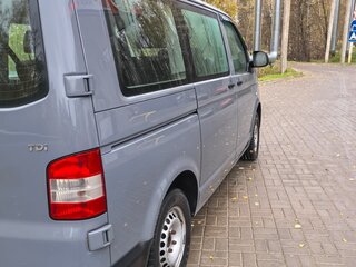 2014 Volkswagen Caravelle T5 Рестайлинг, серый, 1700000 рублей, вид 5