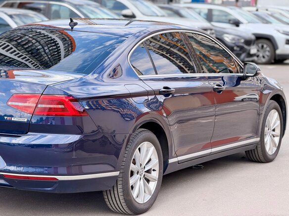 2015 Volkswagen Passat B8, синий - вид 11