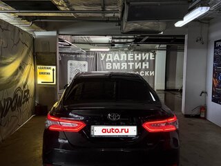 2019 Toyota Camry VIII (XV70), чёрный, 3000000 рублей, вид 5