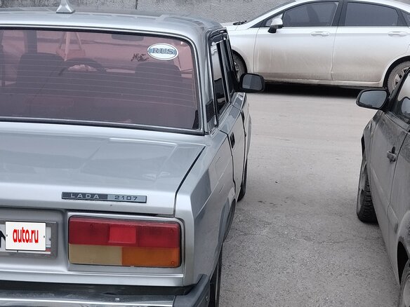 2011 Lada (ВАЗ) 2107, серебристый, 230000 рублей - вид 3