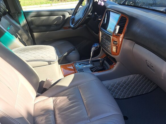 2005 Toyota Land Cruiser 100 Series Рестайлинг 2, серебристый, 2400000 рублей - вид 8