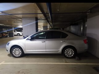 2017 Skoda Octavia III (A7) Рестайлинг, серебристый, 1850000 рублей, вид 2