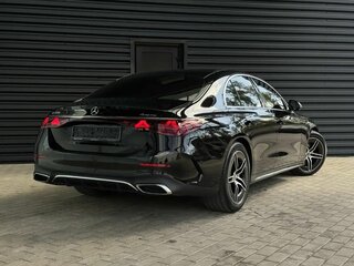 2025 Mercedes-Benz E-Класс 300 VI (W214, S214), чёрный, 8390000 рублей, вид 5