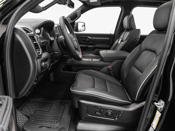 2026 Ram 1500 Crew Cab eTorque V Рестайлинг, чёрный, 11090000 рублей - вид 11