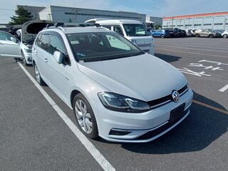 2017 Volkswagen Golf VII Рестайлинг, белый, 1550000 рублей, вид 2