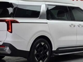 2024 Kia Carnival IV Рестайлинг, белый, 6411670 рублей, вид 3
